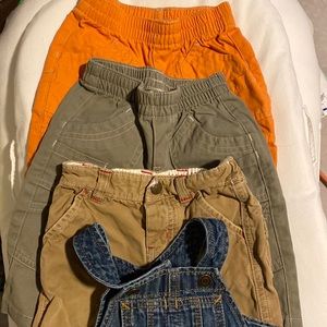 Bundle of 4 pairs of babygap pants, size 3-6 months, great used condition